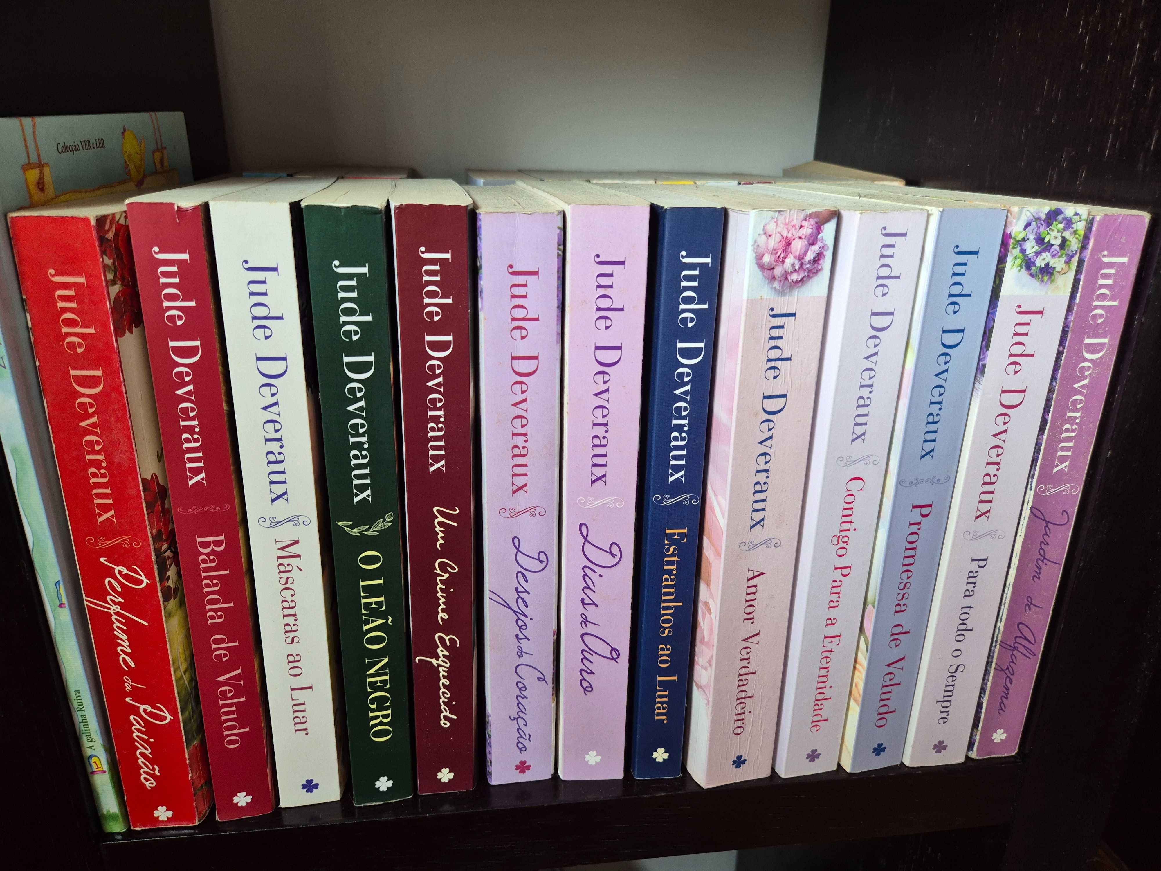 Livros  de 3 autoras, romance