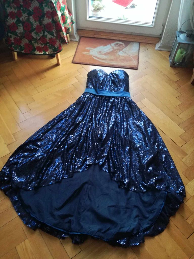 Suknia cekiny karnawał studniówka wesele