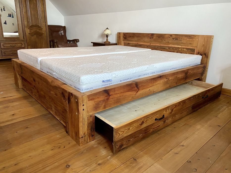 Łóżko drewniane, łóżko ze starego drewna, łóżko ze starych belek