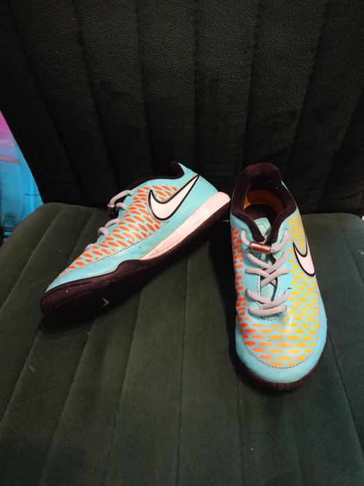 Nike halówki 31 eko skóra