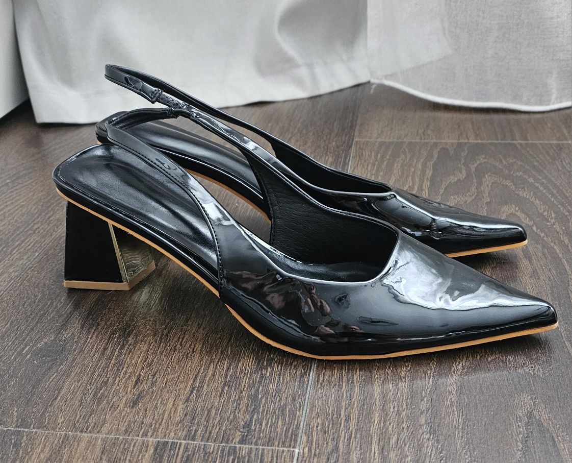 04 Czółenka lakierowane sandały czarne r.41 Outlet