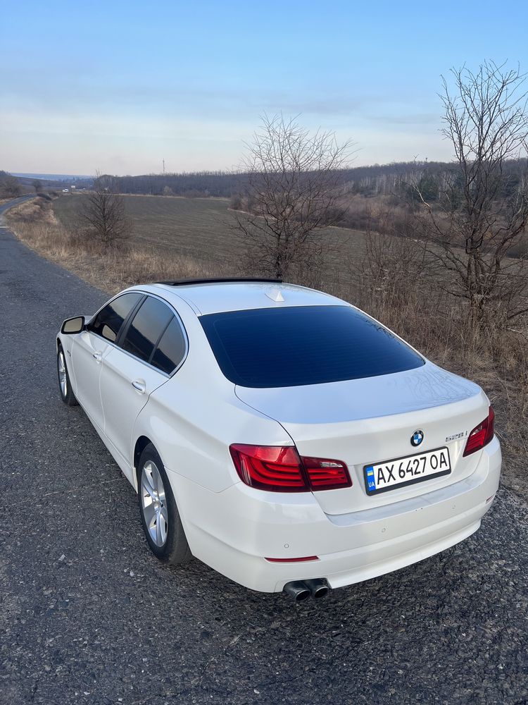 BMW F10 2012 бензин 2.0 528I