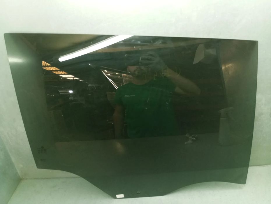 Vidro porta trás direito VOLKSWAGEN Golf VIII Variant (CG5)