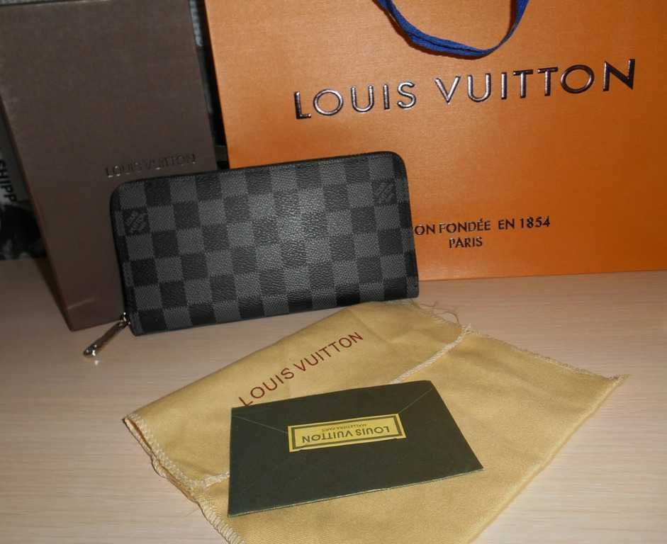 LOUIS VUITTON Zippy Portfel na present, skóra nowy