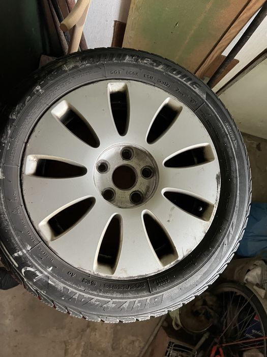 Felgi z oponami zimowymi Audi A4. 205/55/R16 5x112