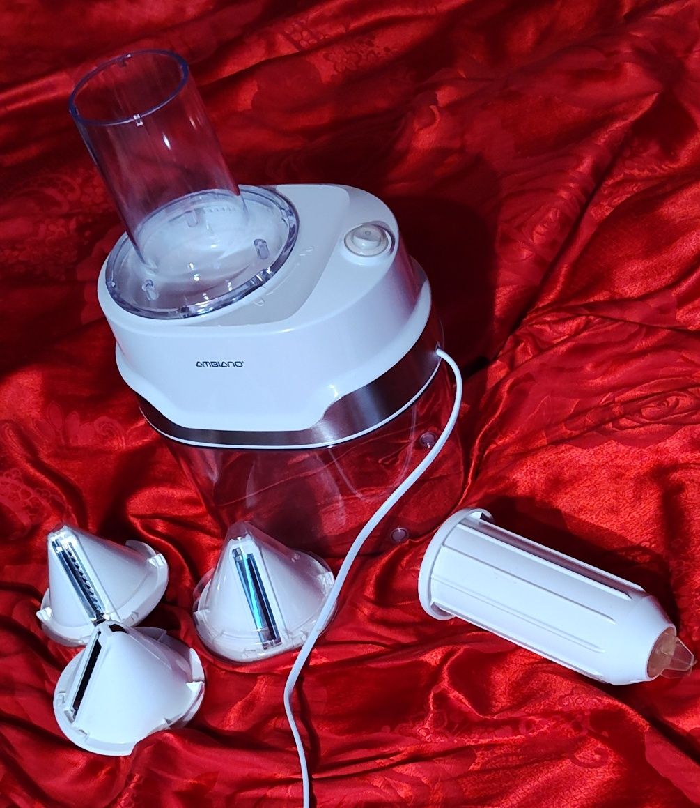 Robot kuchenny do tarcia warzyw i robienia spirali.