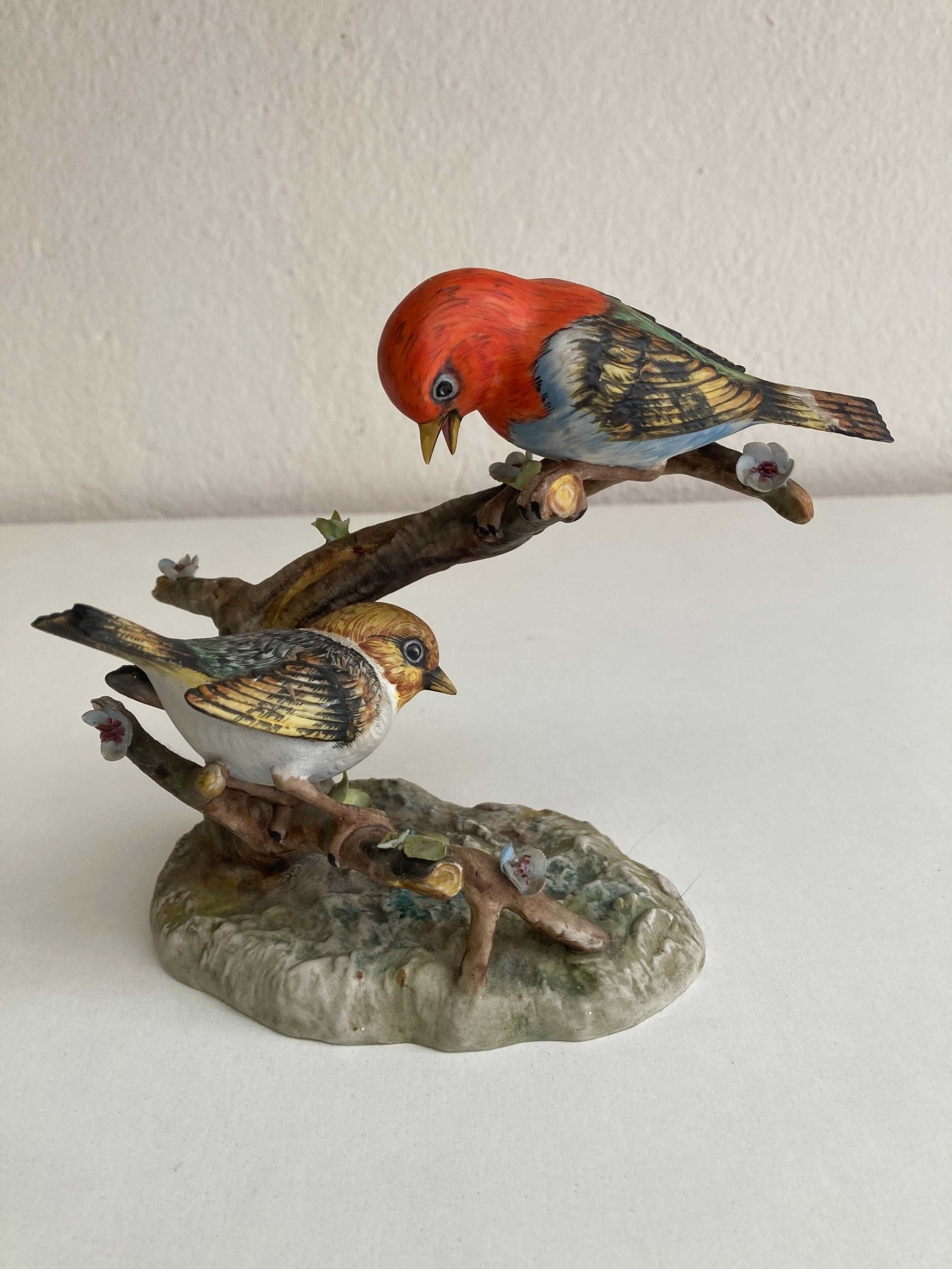 Par de Passaros Escultura em Biscuit da Vista Alegre Assinada
