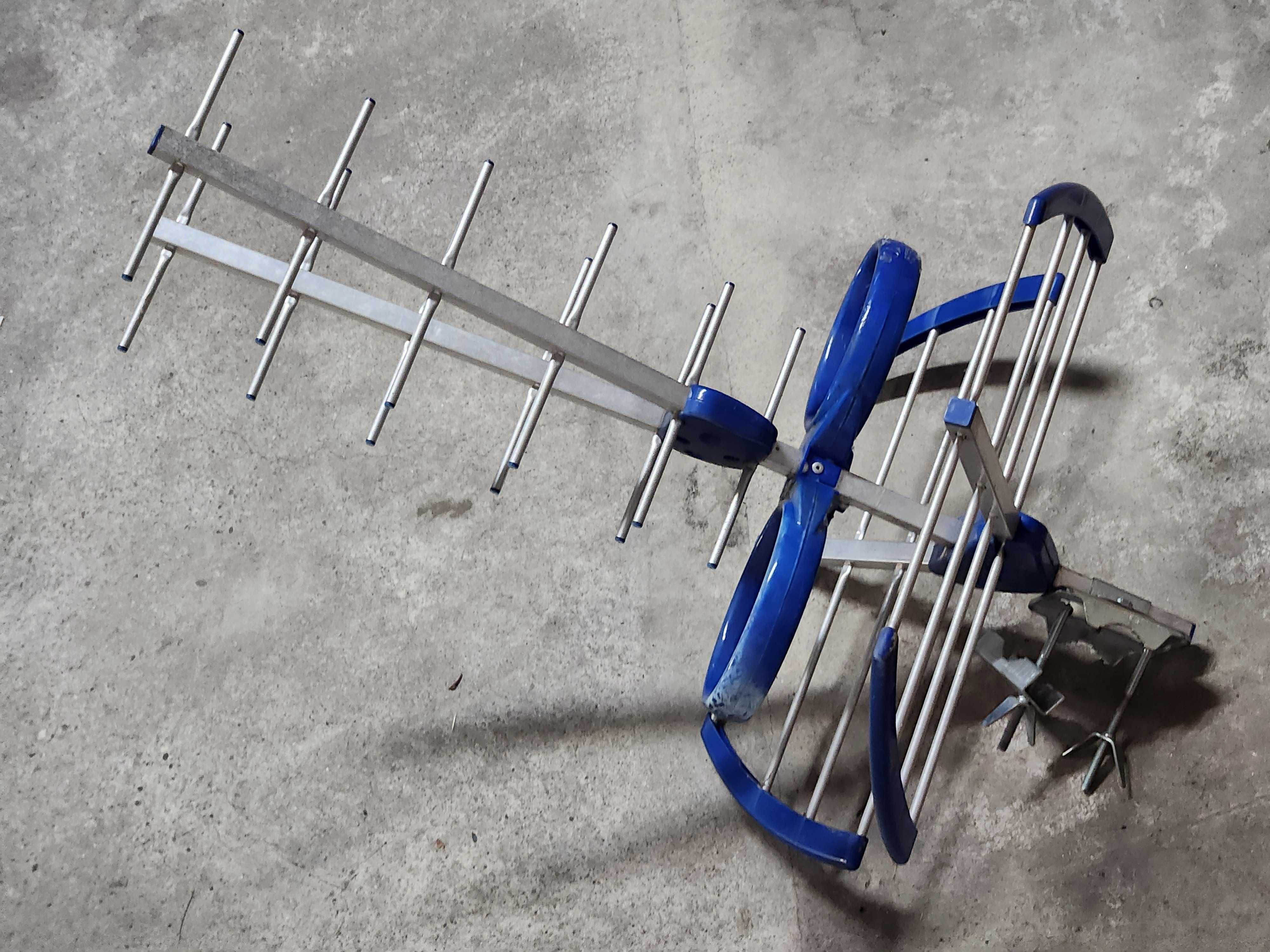 Antena kierunkowa do odbioru cyfrowej telewizji naziemnej dvbt2