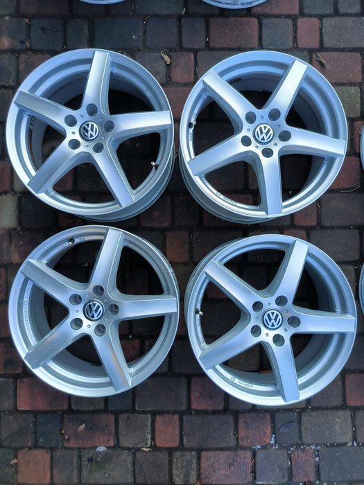 Felgi aluminiowe 17 Volkswagen Golf Passat Touran Sharan Tiguan 5x112