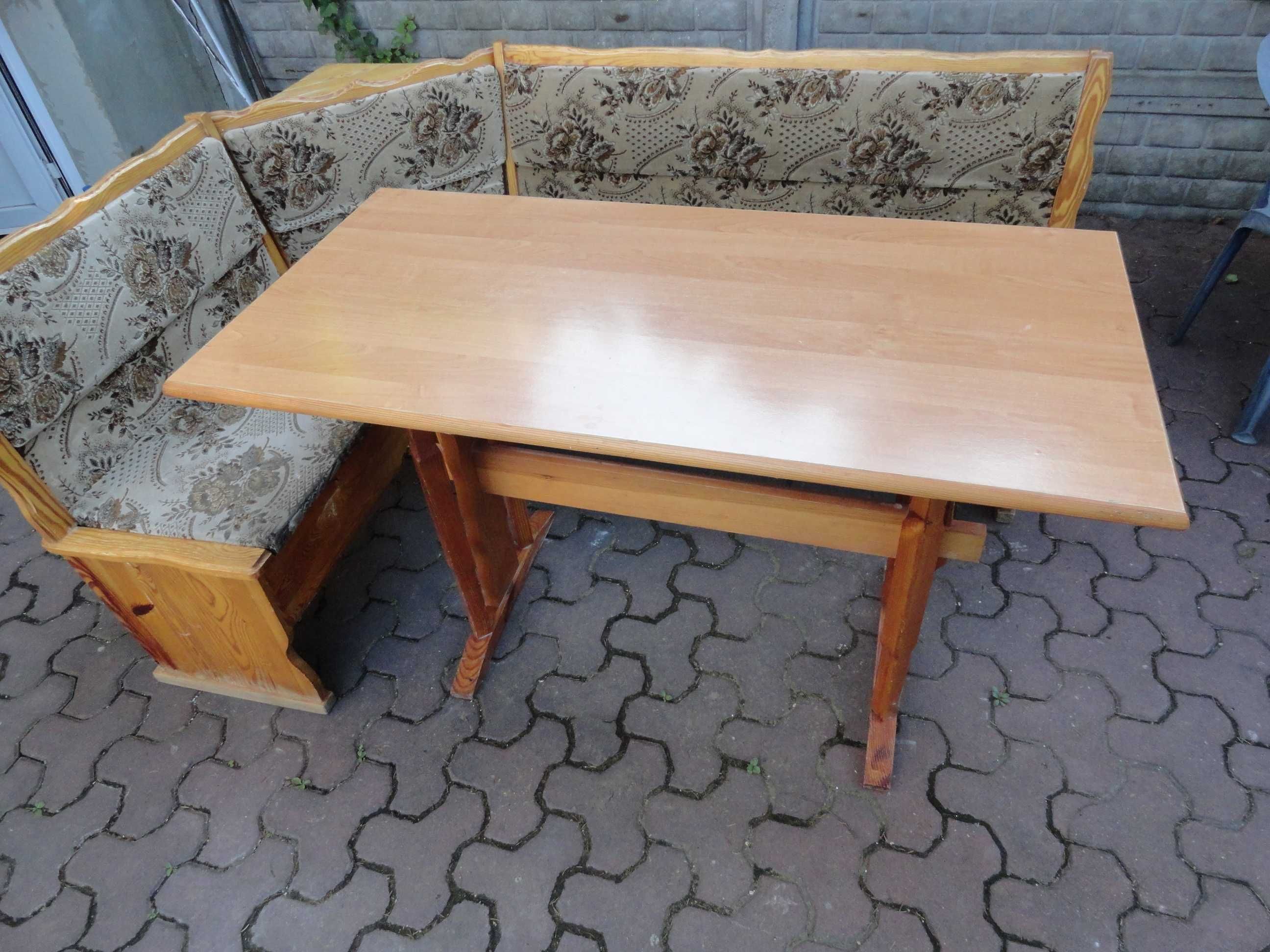 Stół i ławki narożne