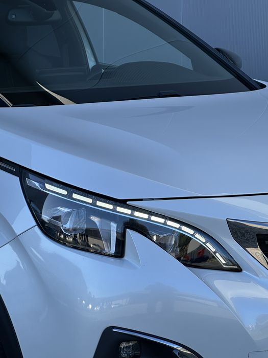 Peugeot 3008 GT Line Full extras ( Trato de crédito )