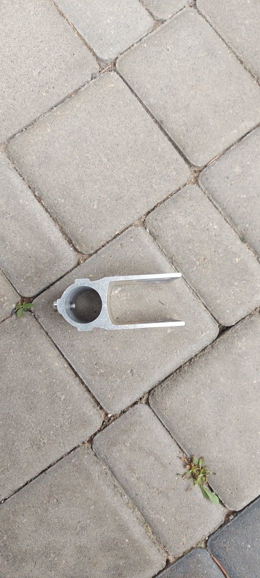 Antena satelitarna ( turystyczna ) Kamper, ciężarówka na przyssawkę.