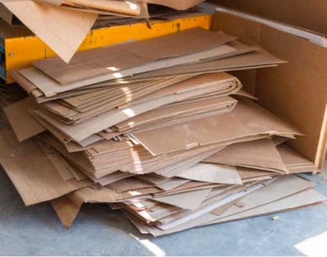 ODBIÓR KARTONÓW makulatury papieru folii  podstawienie kontenera wywóz