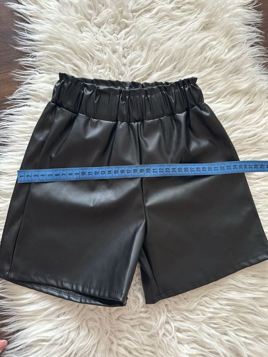 Шорти для дівчинки