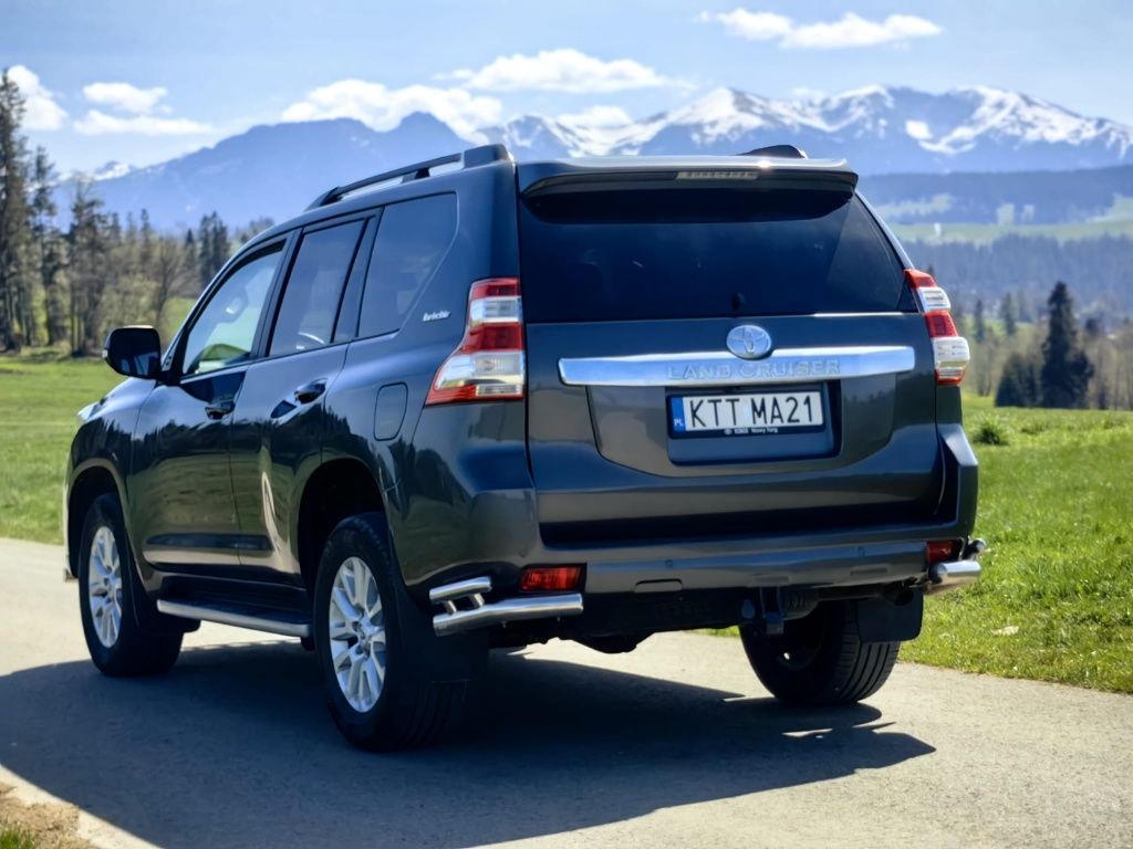 Toyota Land Cruiser INVINCIBLE 150 najbogatsza wersja piękny stan