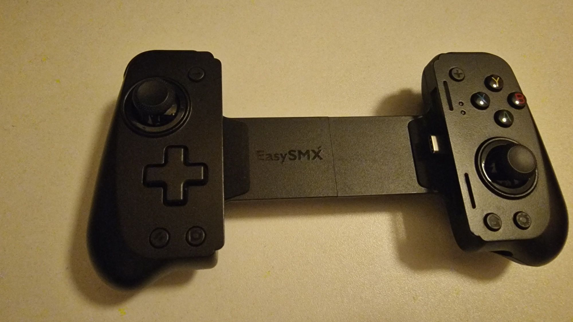 Gamepad Kontroler EasySMX USB C do telefonow z Android, iOs iPhone