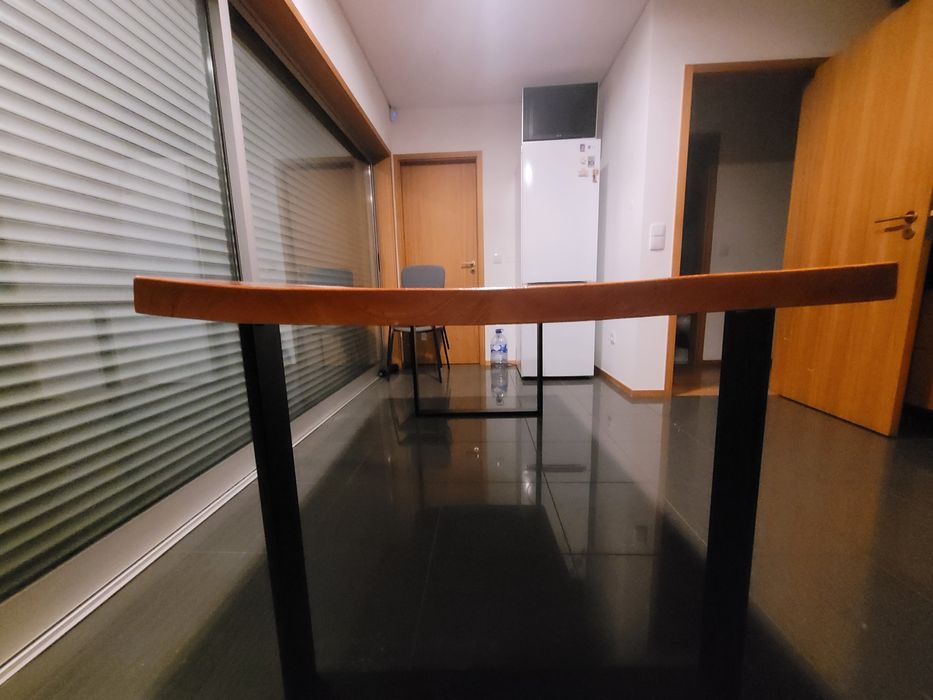 Mesa em Madeira Familiar