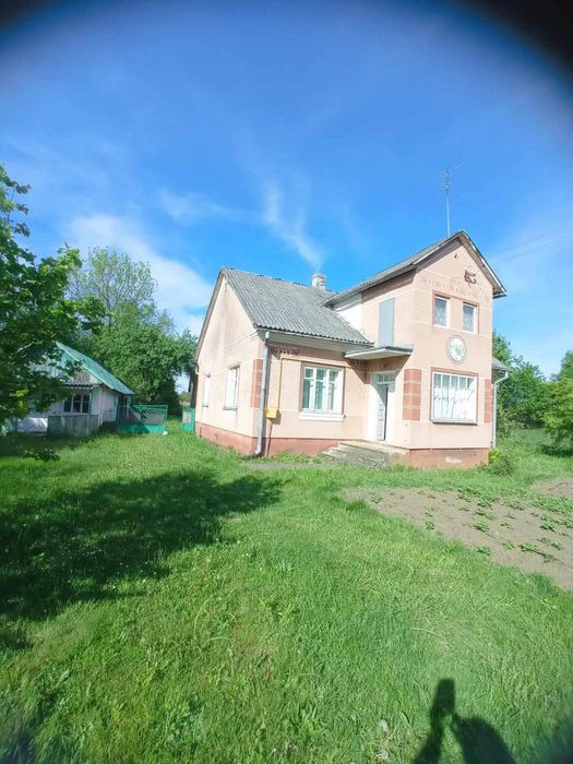 Будинок. Продаж. + 13 соток поля за будинком