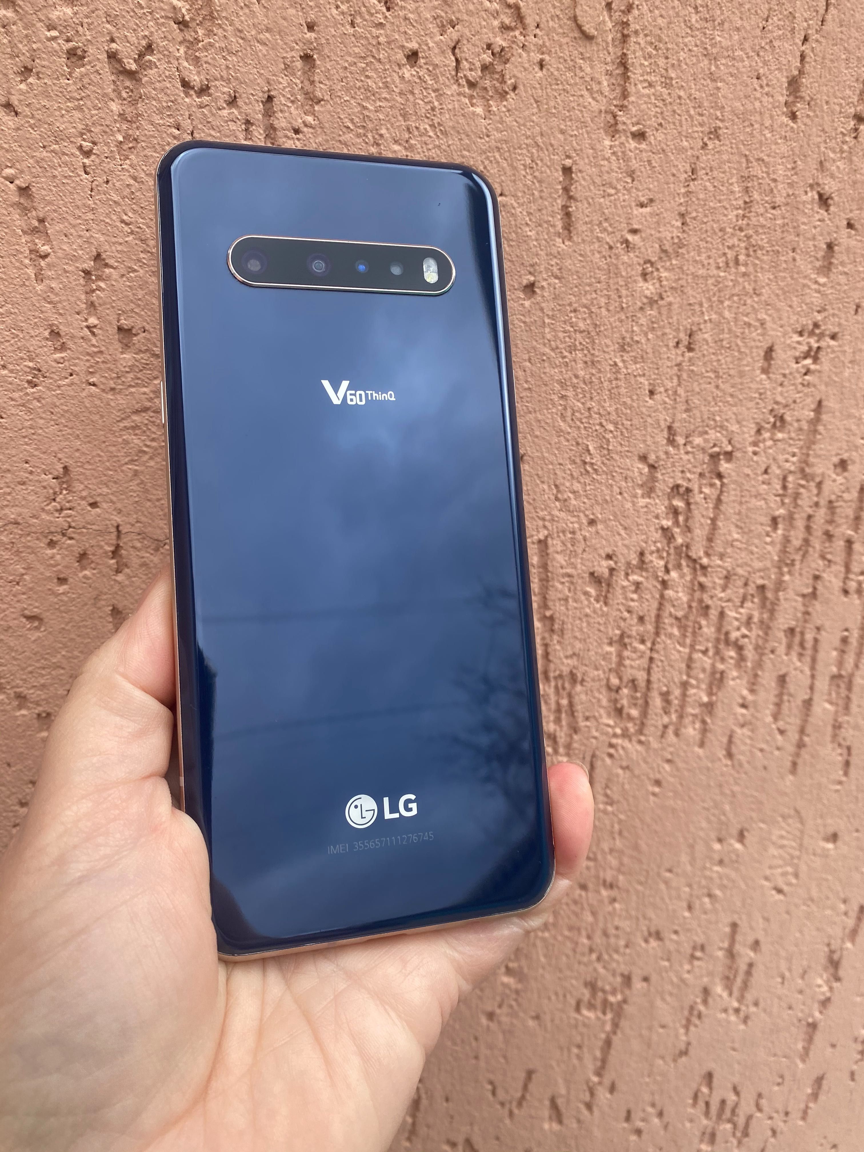 Продам телефон LG V60 ThinQ 8/128