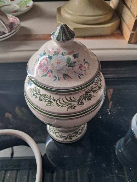 Pote porcelaba numerada