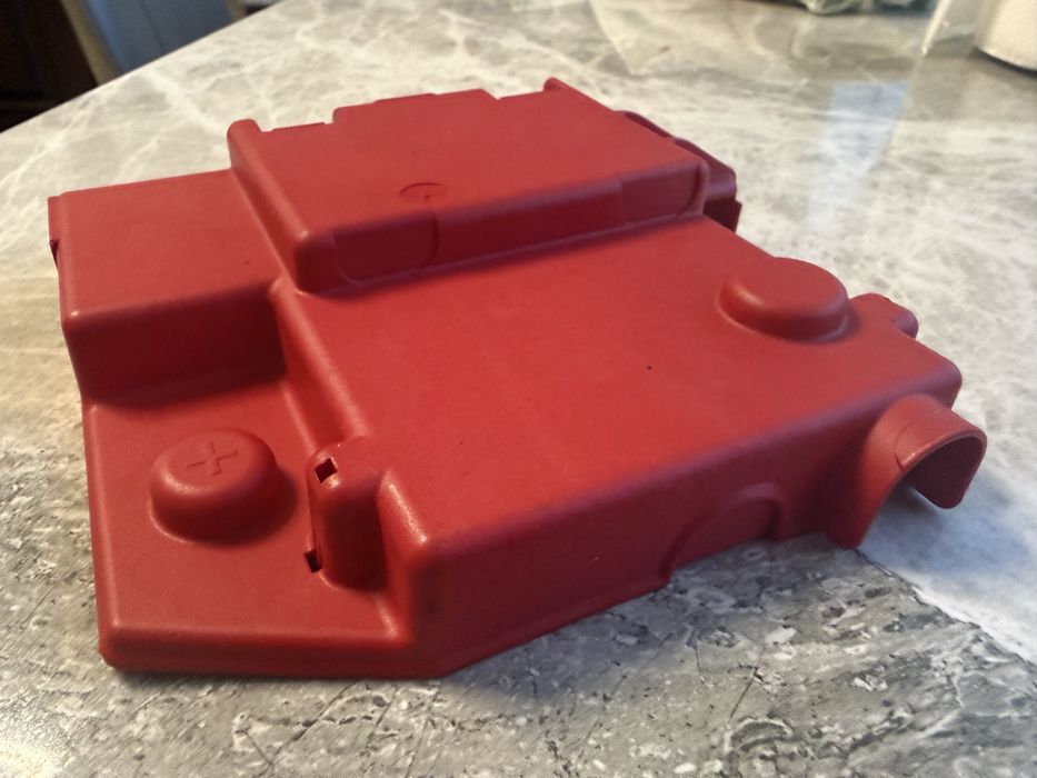 Кришка клеми акумулятора Jeep Cherokee, Compass, Renegade 2017-2021