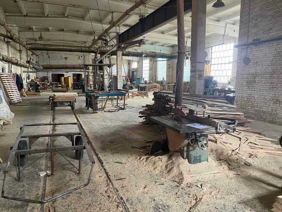 Оренда столярного цеху з деревообробним обладнанням
