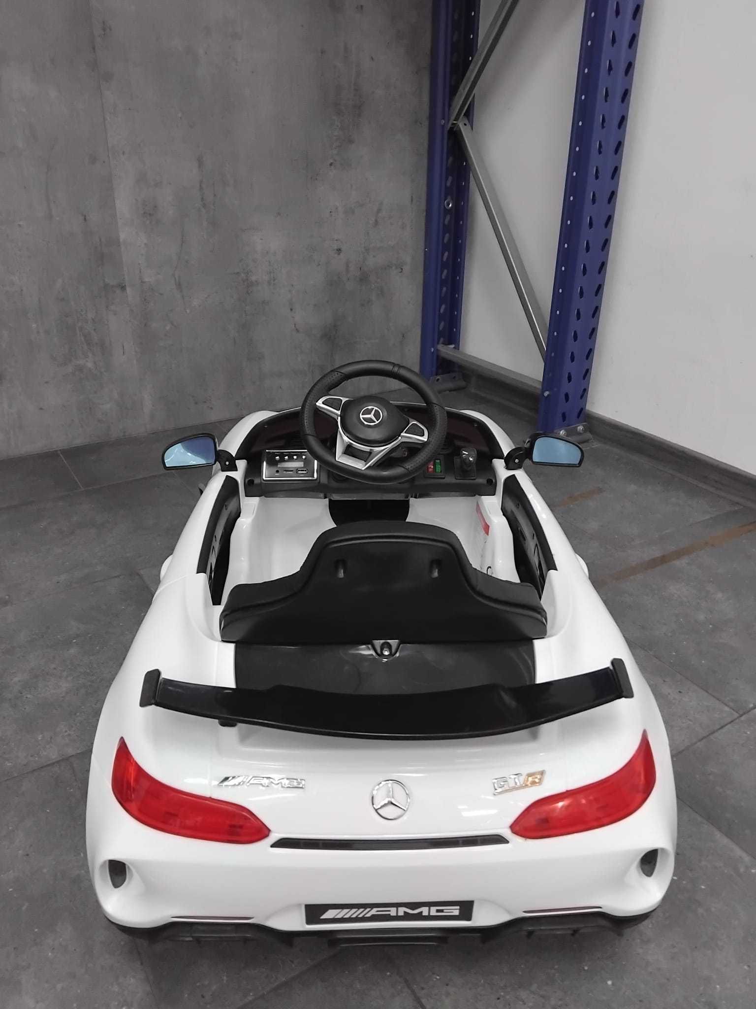 Autko na  akumulator Mercedes AMG GT-R Pilot Duże Dla Dziecka 12V