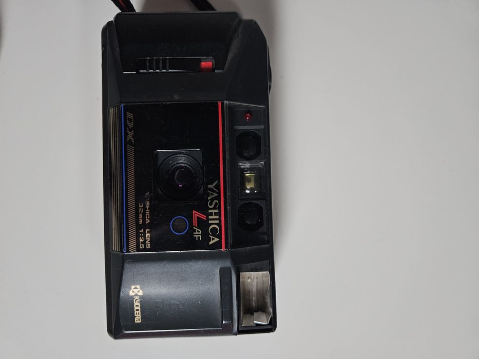 Yashica L-AF - L AF 32mm f/3.5