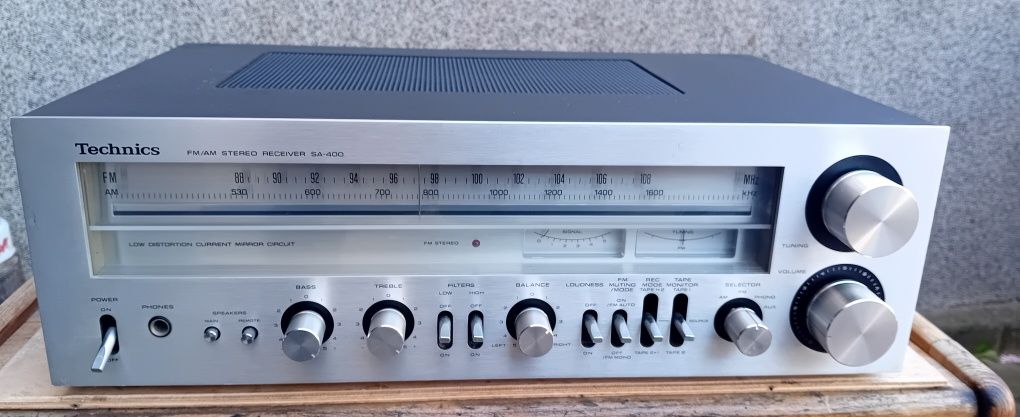 Technics amplituner SA 400.