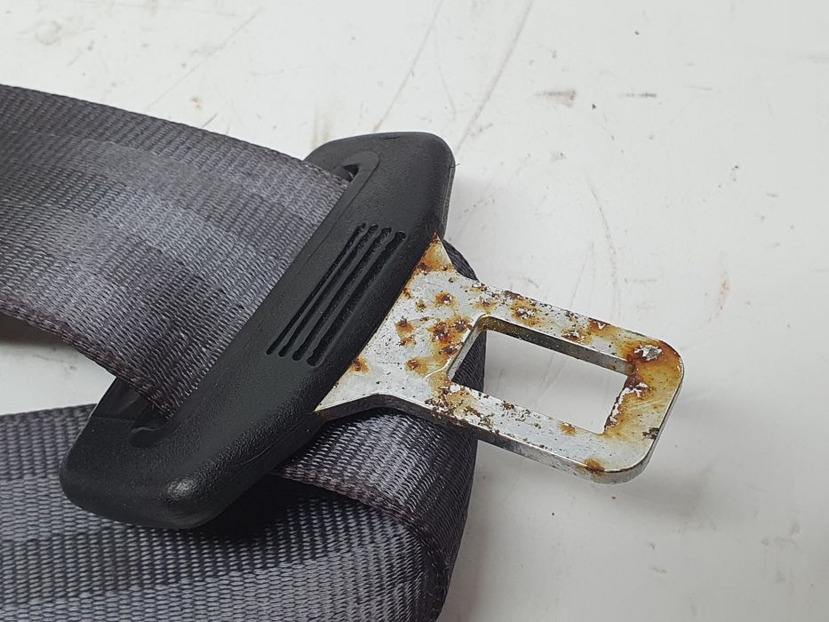 Cinto trás esquerdo AUDI A4 (8D2, B5)