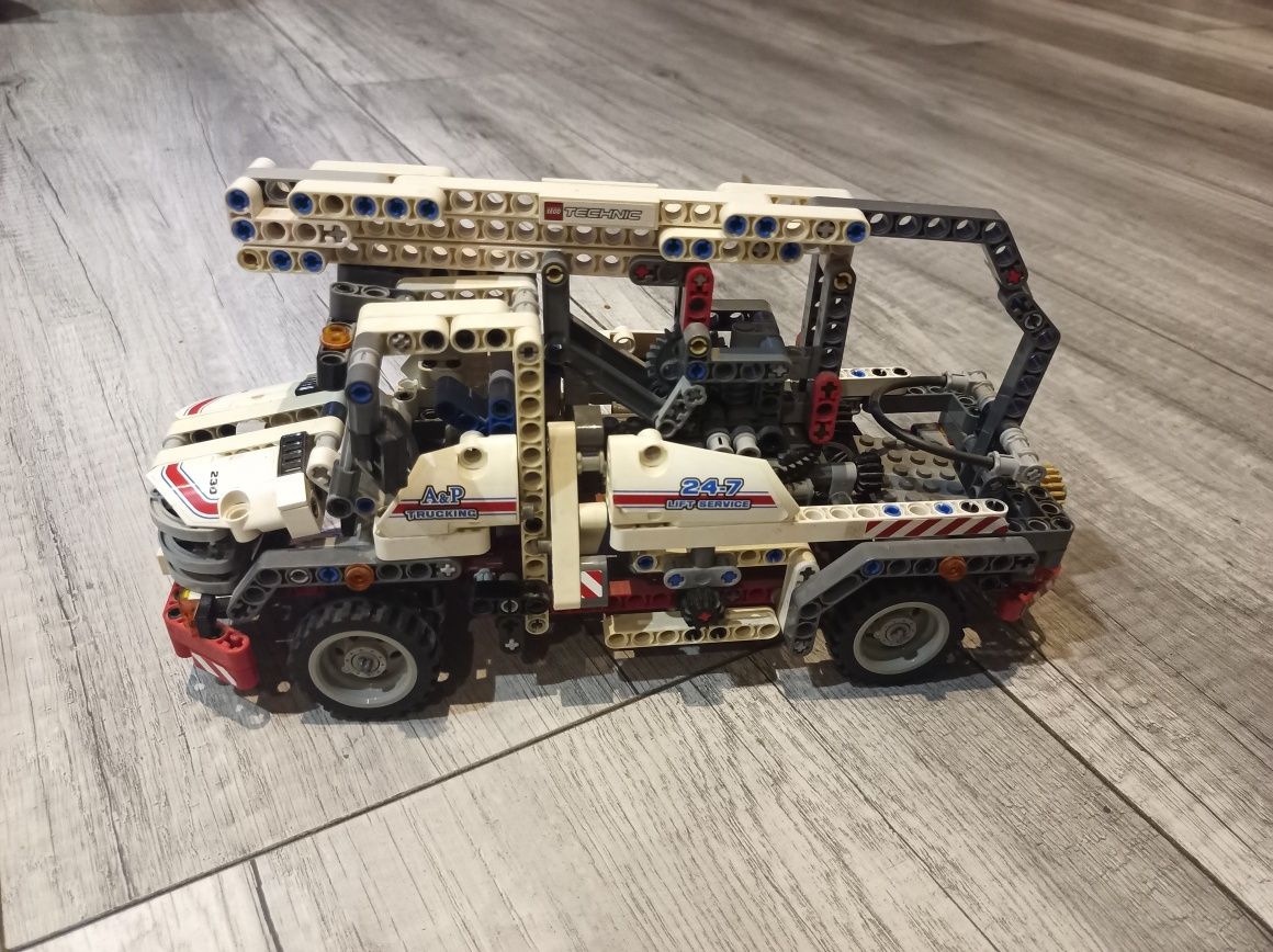 LEGO Technic podnośnik