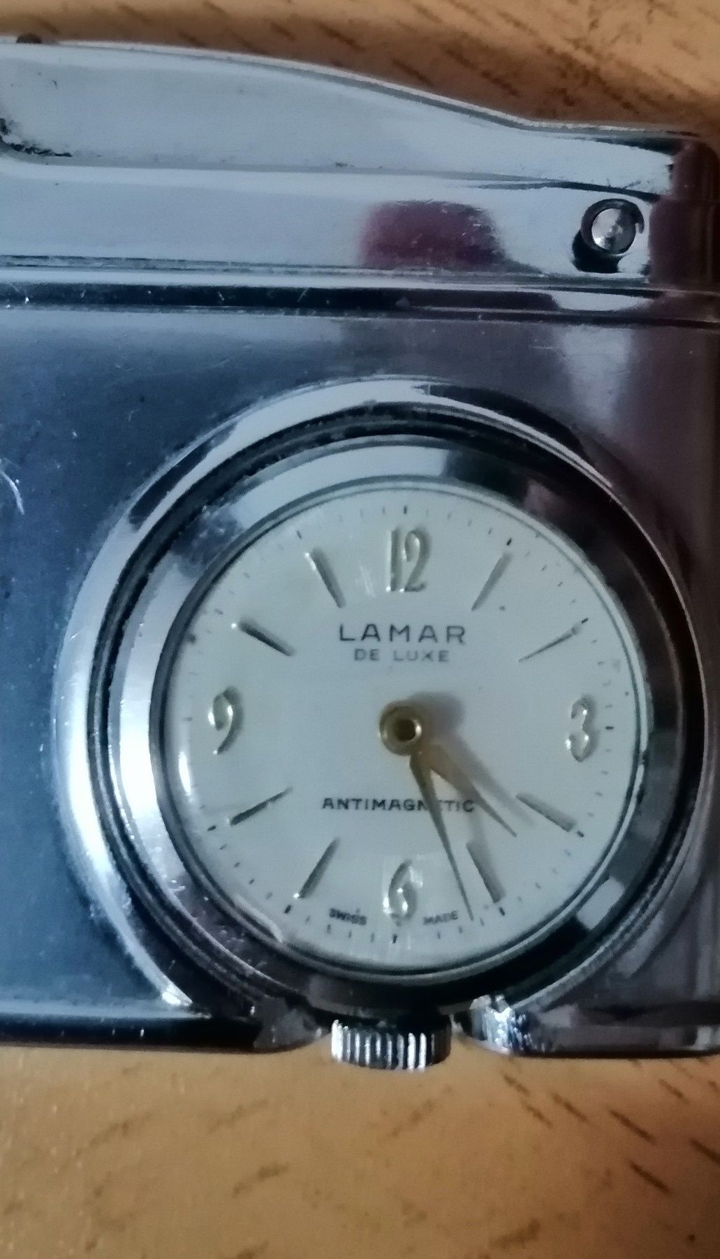 Isqueiro vintage com relógio Lamar1960