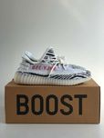 Женские кроссовки Adidas Yeezy Boost 350 v2 White Zebra. 36-40