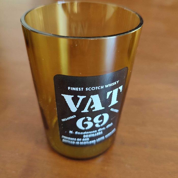 Copos de vidro escuro para Whisky ou bebidas espirituosas