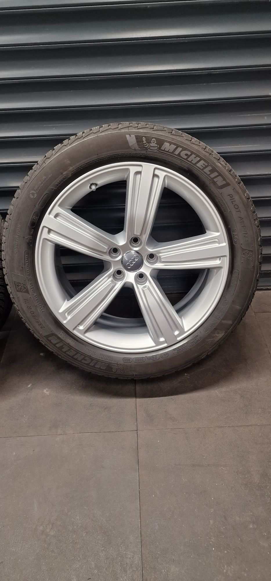 Koła zimowe AUDI A8 S8 A7 R19 Cali  Michelin 2022