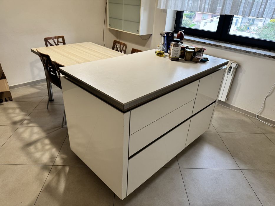 Kuchnia ALNO z wyspą i sprzętem