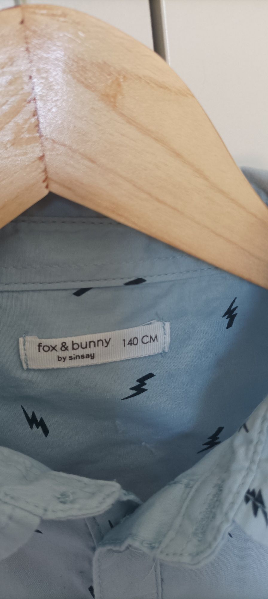 Niebieska koszula dla chłopca rozmiar 140. Sinsay. Fox&Bunny