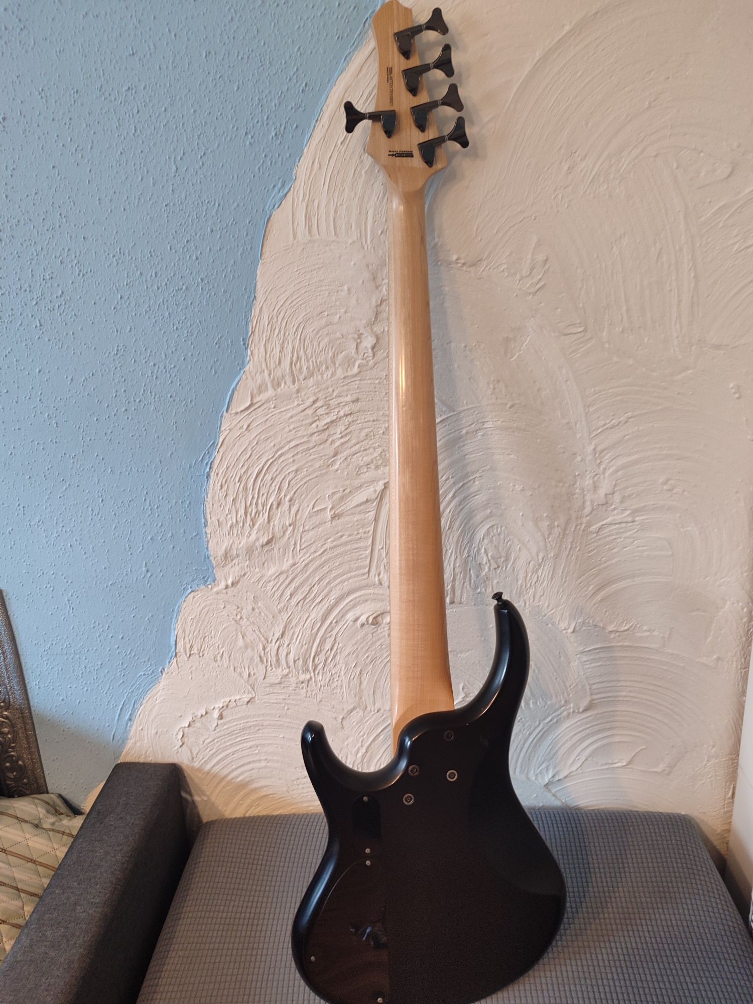 Gitara basowa MTD Kingstom 5uper5