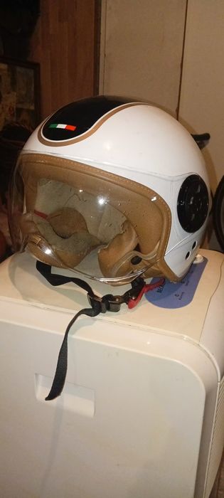 Varios artigos em bom estado de conservação