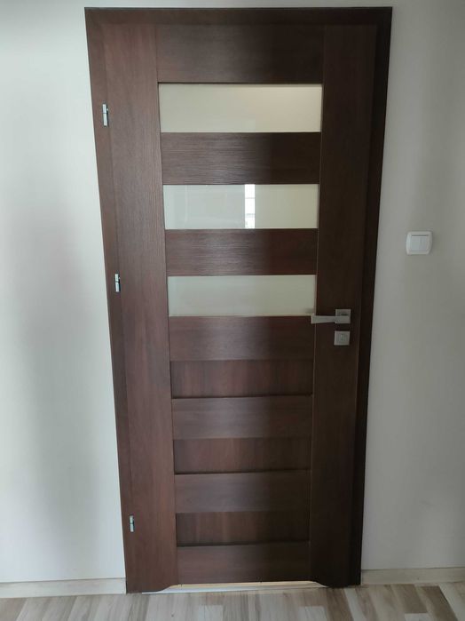 Drzwi wewnętrzne + ościeżnice regulowane