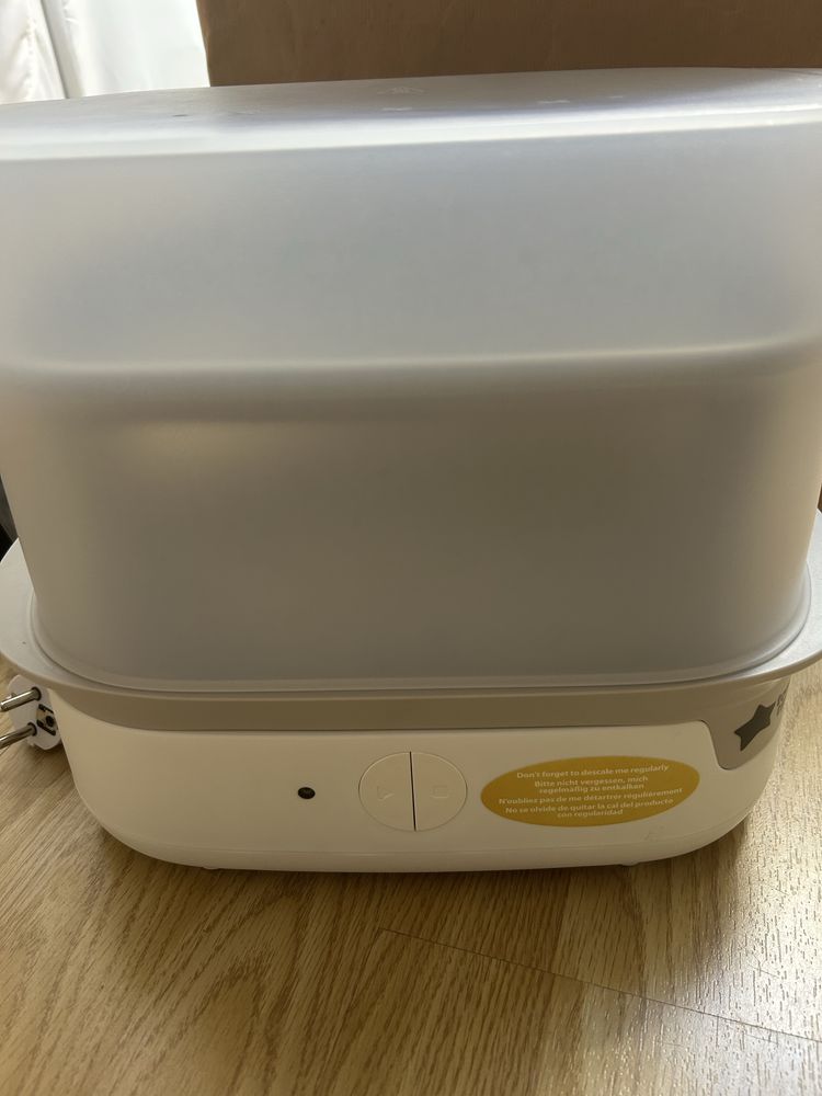 Kit Tommee Tippee.
