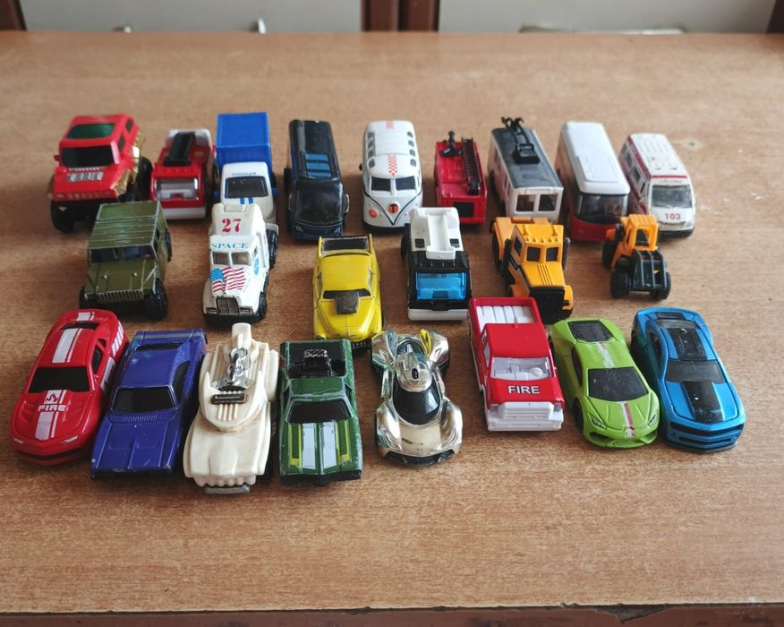 Продам 22 машинки за 150 грн