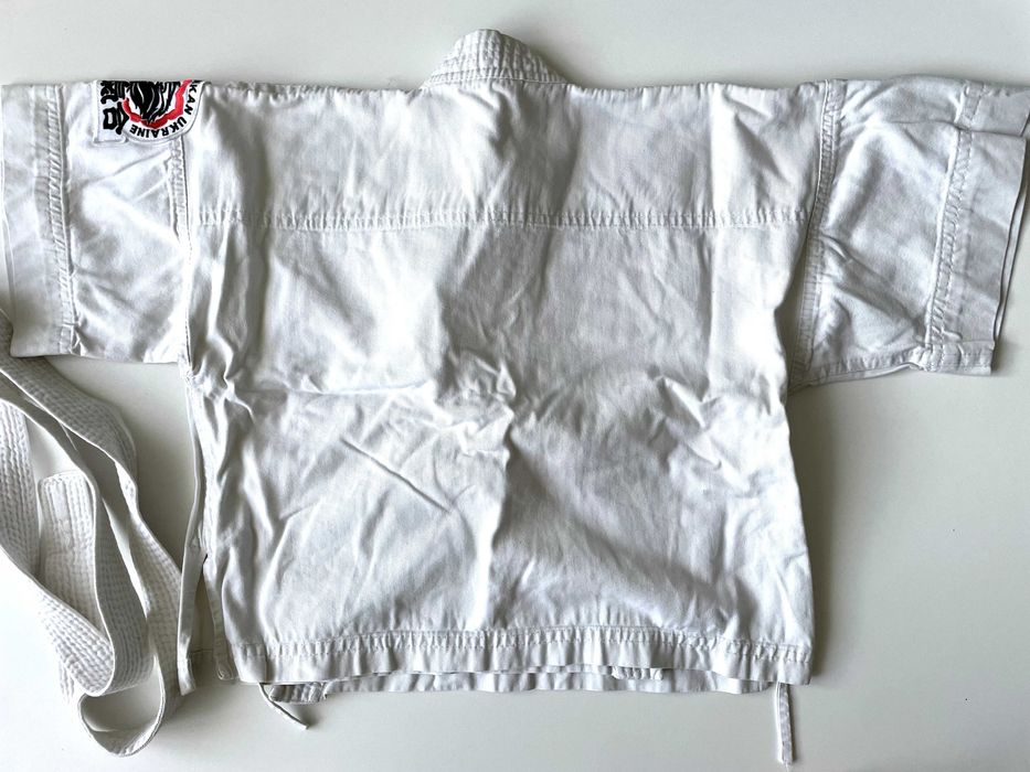 Форма для занять айкідо — зручна, міцна, класичний крій