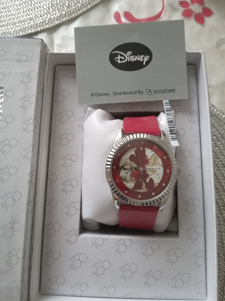 Часы 100 Disney юбилей
