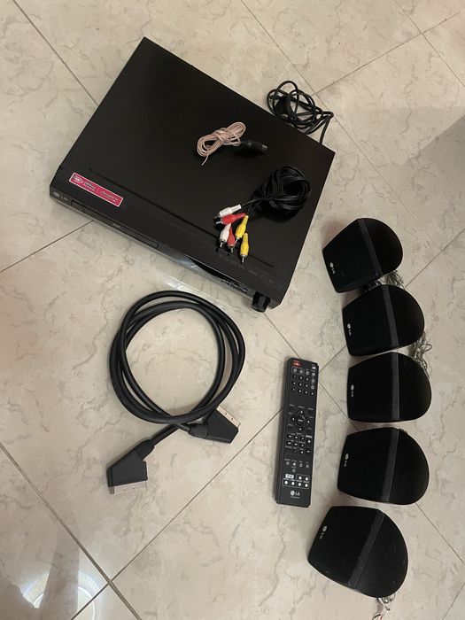 Sistema de som LG 5.1 (5 colunas + Subwoofer)