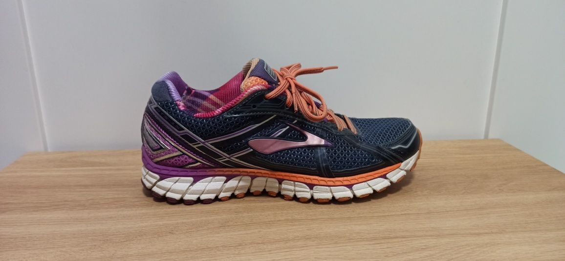 Brooks Adrenaline GTS 15 DNA Running profesjonalne buty do biegania