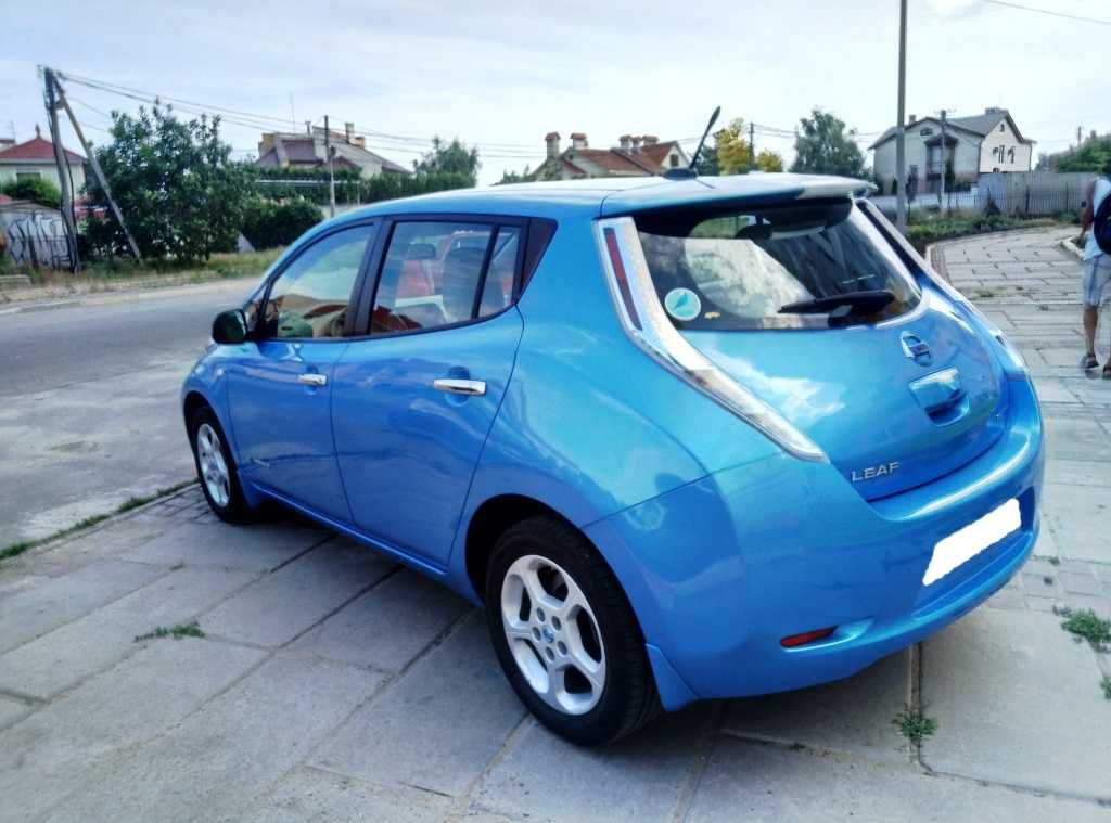 Nissan Leaf SV 2011 Новый! 6тыс.км. пробег! Идеал!