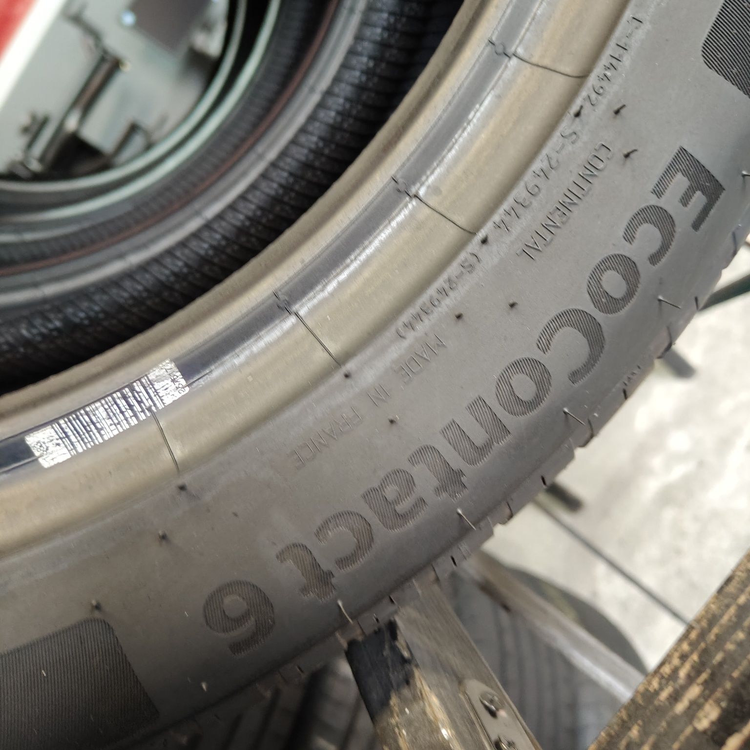 205/55/17 XL Sprzedam komplet opon letnich Continental