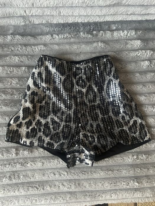 Шорти з блискітками