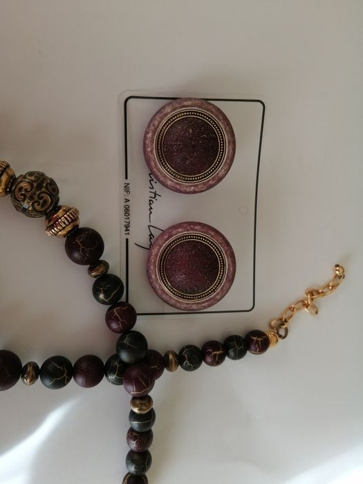 Colar e brincos novos